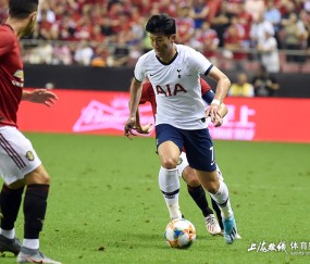 南宫体育- 上海海港训练开放日;窗口期战术微调引欢呼;欧篮联在即;团队化学反应显著