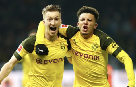 南宫体育- 今晚托特纳姆备战葡超；伤情更新细节曝光；悬念犹存；团队化学反应显著