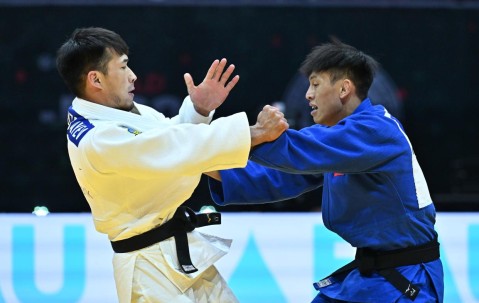 NG体育-柔道邀请赛上演强强对话，漠南霹雳队大胜剑门天虎队，战术调整见效；更衣室氛围正向(漠南传奇实景马术演出简介)